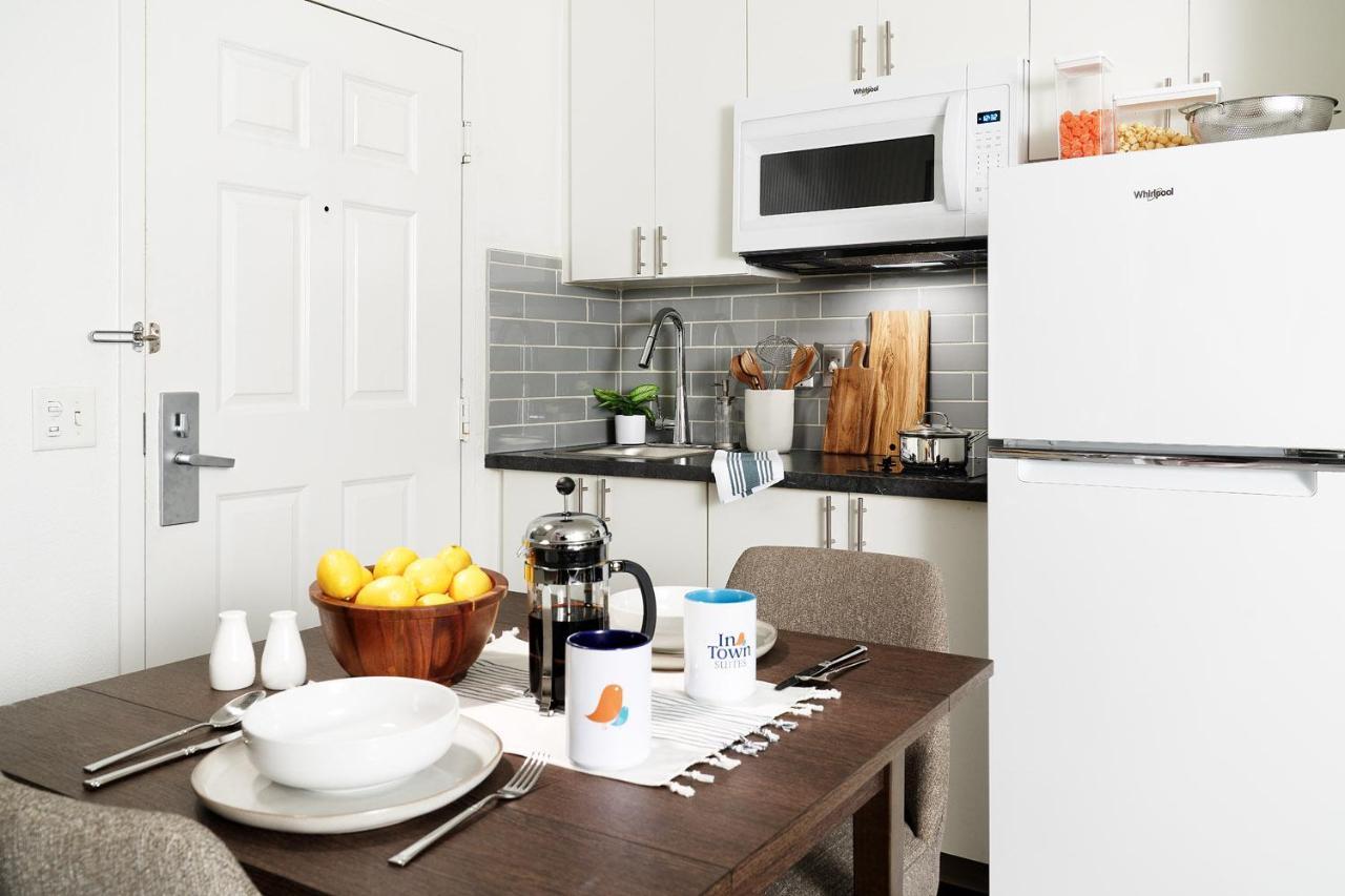 Intown Suites Extended Stay Arlington Tx - Oak Village Buitenkant foto