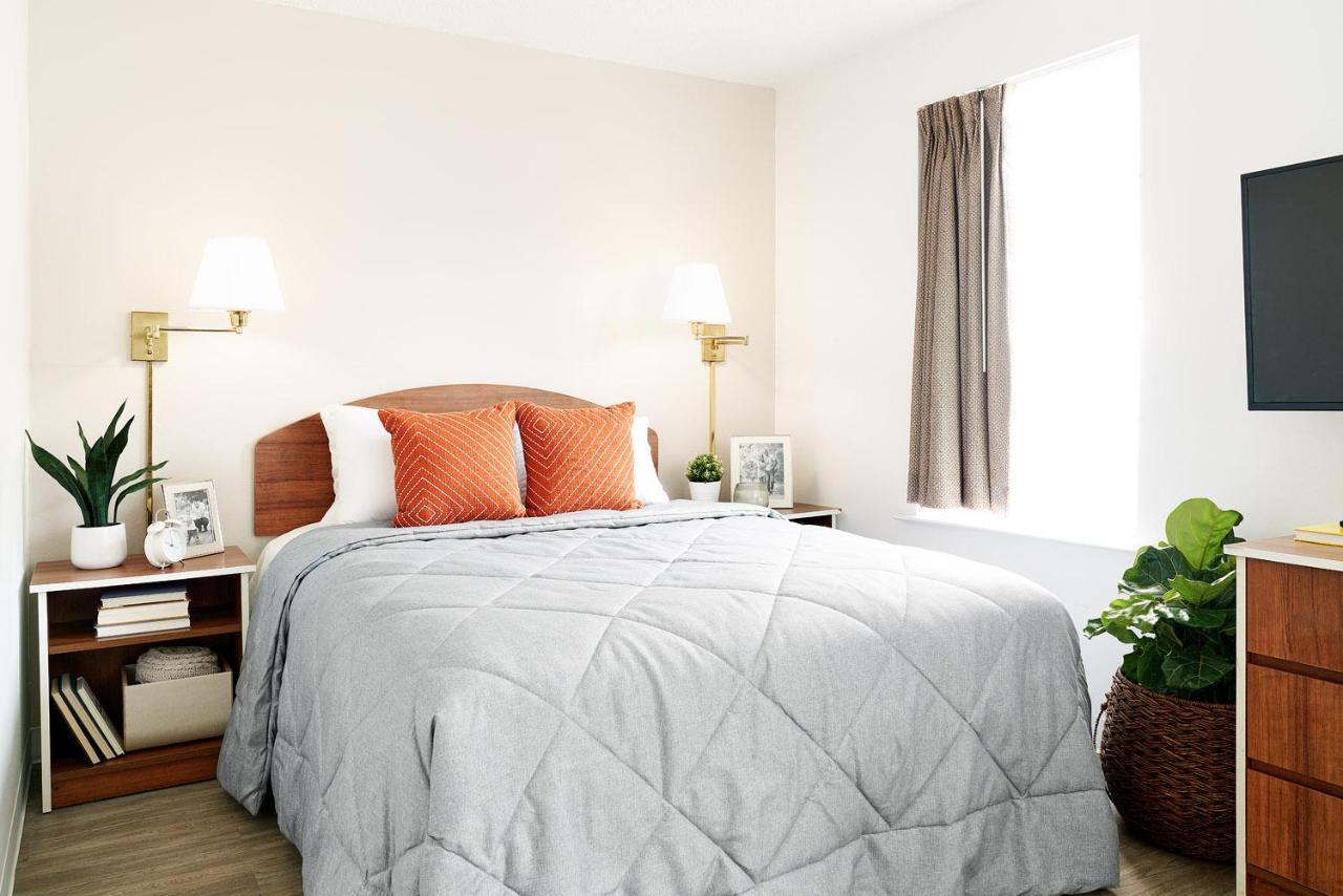 Intown Suites Extended Stay Arlington Tx - Oak Village Buitenkant foto